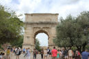 Titusbuen i Forum Romanum. Buen er et minde om felttoget mod de jødiske opstande i Palæstina og besættelsen af Jerusalem via Titus og hans far Vespasian i år 71 e.Kr.
