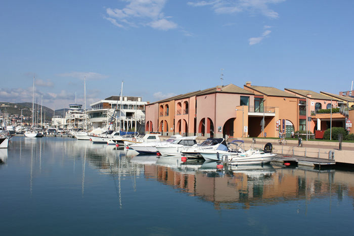 Marina di Loano var et meget positivt besøg. Der var rigtig flot, alt rent og vedligeholdt.