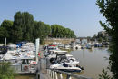 Marinaen i Chalon-sur-Saône. En rigtig fin marina, der ligger inde bag en ø, som man skal over for at komme over til den gamle bydel.