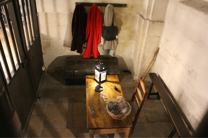 Det blev også til et besøg i La Conciergerie. Oprindeligt et kongepalads, senere justitspalads. Her ses den celle, hvor Marie-Antoinette tilbragte sin sidste tid, inden hun blev halshugget.