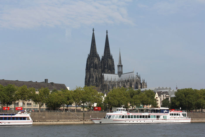 Domkirken i Köln set ude fra Rhinen, da vi fortsatte videre nord på.