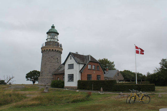 Det gamle granitfyr, Hammerfyr, der står på toppen af Hammerknuden. Det er ikke længere i brug.
