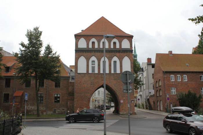 Kniepertor fra ca. 1290 er en af de bevarede byporte i Stralsund. 