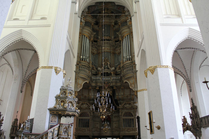 Orglet i Marienkirche i Rostock er nok det største orgel, vi har set indtil dato. Det har 5.700 piber. Vi hørte det, da vi besøgte kirken, det lød rigtig godt.