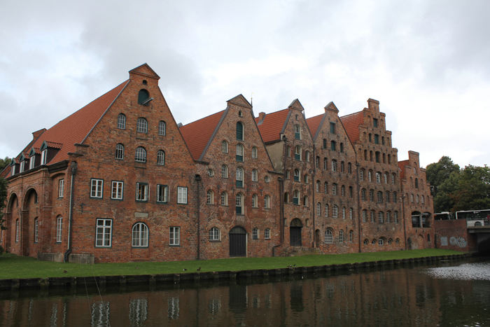 Salzspeicher, de seks gamle pakhuse ved siden af Holstentor, var lagerplads for det salt, som var med til at gøre Lübeck rig.