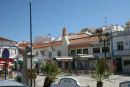 Fra Portimao cyklede vi over på den anden side af floden Arade til byen Ferragudo. Her ses det gamle torv, der nærmest er omdannet til én stor restaurant. 