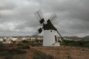 En af de gamle, restaurerede vindmøller i Valles de Ortega i nærheden af Antigua på Fuerteventura. 