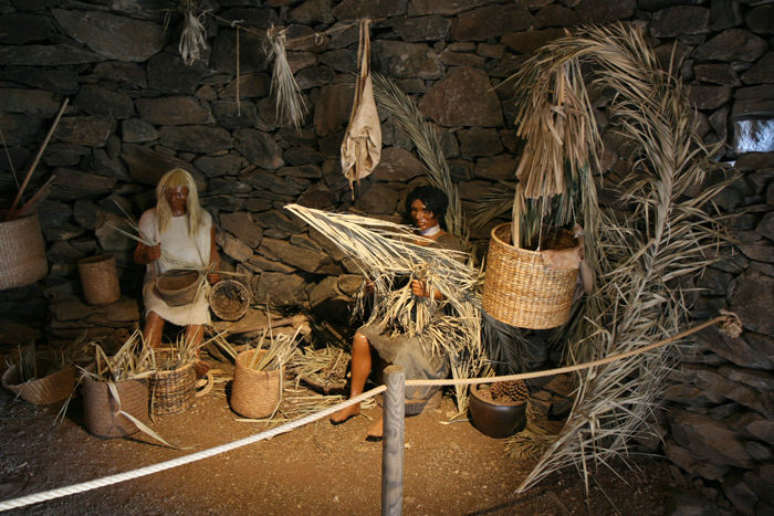 De forskellige huse i Mundo Aborigen var ’møblerede’ og der var lavet figurer i fuld størrelse, så man kunne få et indtryk af, hvordan guanchaerne havde levet. 