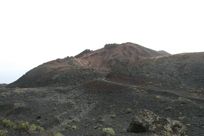 På vej ud til Teneguia, den sydligste vulkan på La Palma. Teneguia har været i udbrud så sent som i 1971, og området omkring er dækket af sort lava.