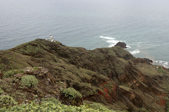 Faro de Anaga på det nordøstlige punkt af Tenerife. Herfra fulgte vi stien via. Roque Bernhejo tilbage til Chamorga.
