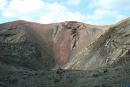 Et kik ned i et af vulkankraterne på vor tur rundt med bussen i Timanfaya nationalpark på Lanzarote. 