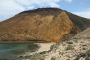 Vulkanen Montaña Amarilla på den vestlige side af Isla Graciosa. Sydsiden var fyldt med gashuller og havde nogle fantastisk flotte farver.