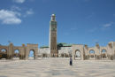 Mosquée Hassan II i Casablanca. Det er verdens højeste religiøse monument med en højde på 200 m. Den blev indviet 1993 og bygget i forbindelse med den tidligere konges 60 års fødselsdag. 