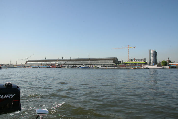 Efter et par dage i Amsterdam forlod vi byen og satte kurs syd på mod Belgien. Her Centraal Stationen, der ligger lige over for Sixhaven, hvor vi havde ligget.